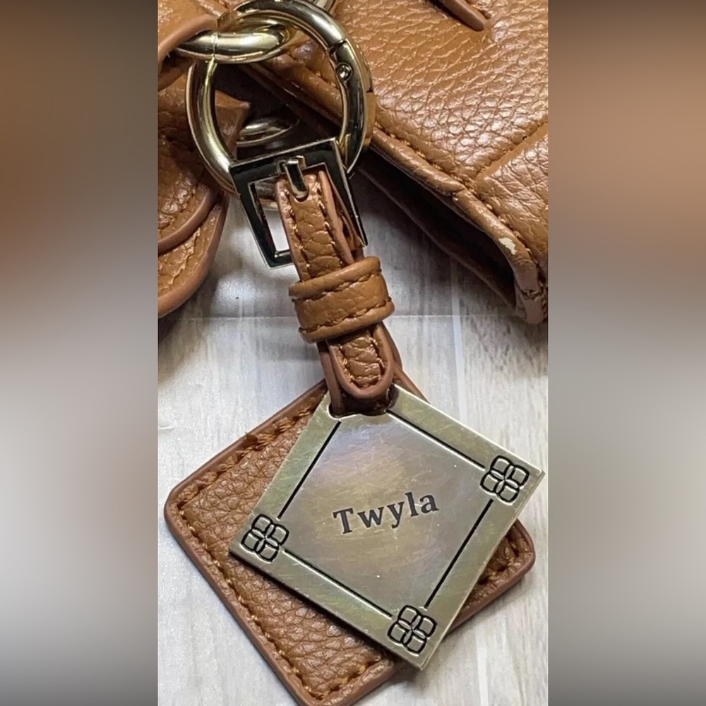 The Danbury Mint Personalized Double Handle Tan Monogram Shoulder Bag Twyla TZ - Picture 12 of 16